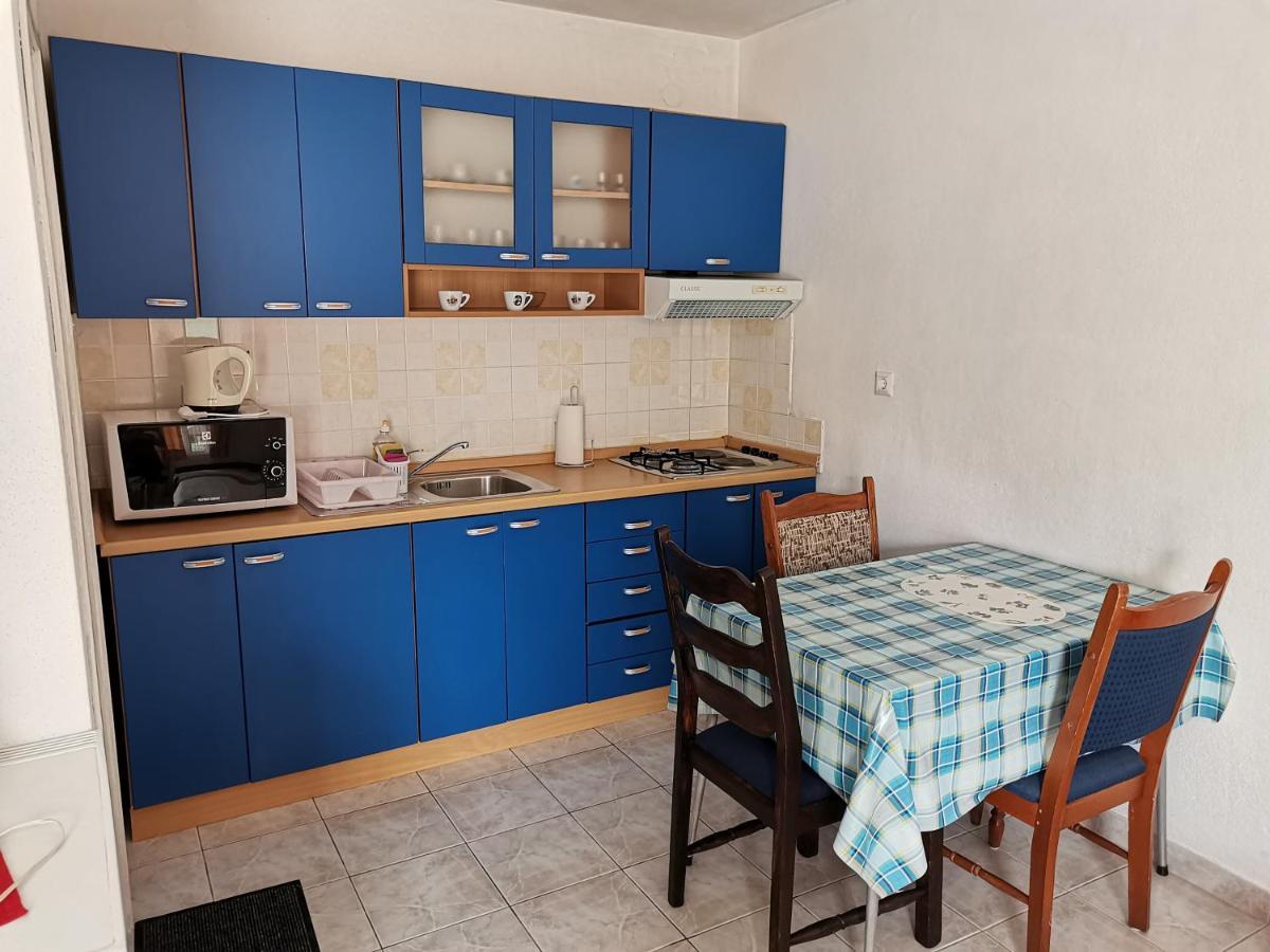 Apartments Radonic Хвар Экстерьер фото