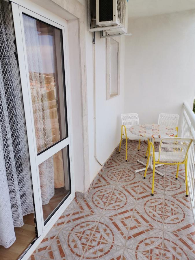 Apartments Radonic Хвар Экстерьер фото