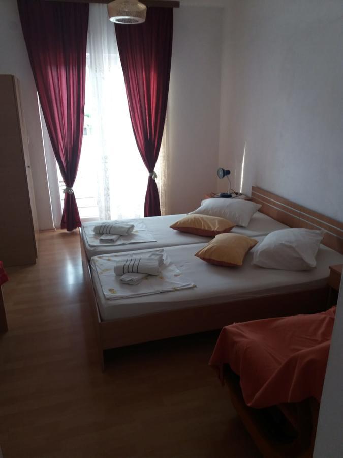 Apartments Radonic Хвар Экстерьер фото